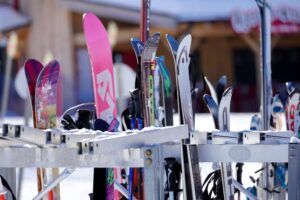 Snowport - Skis on stand and snow